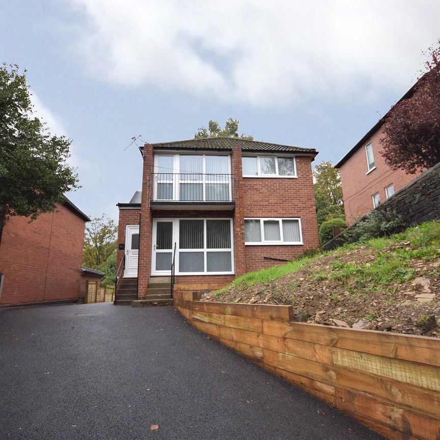 25B, Gledhow Wood Road, Leeds, West Yorkshire, LS8 4BZ - Photo 1