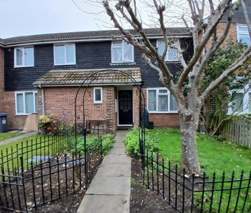 3 bedroom terraced house to rent - Photo 1