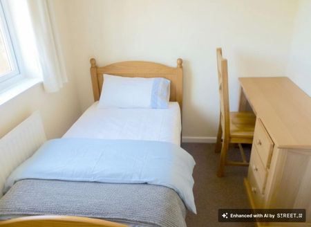 4 bedroom house share to rent - Photo 4