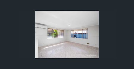 Perfect family home - Photo 3