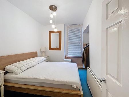 2 bedroom apartment to rent - Photo 3