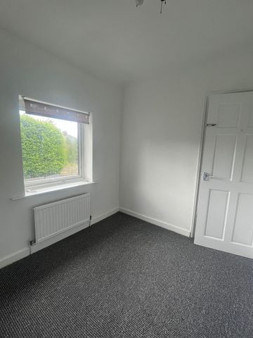 Stand Lane, Radcliffe - Photo 4