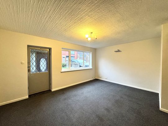 Garforth Street, Oldham - Photo 1