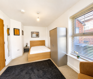 2 bedroom semi-detached house to rent - Photo 3