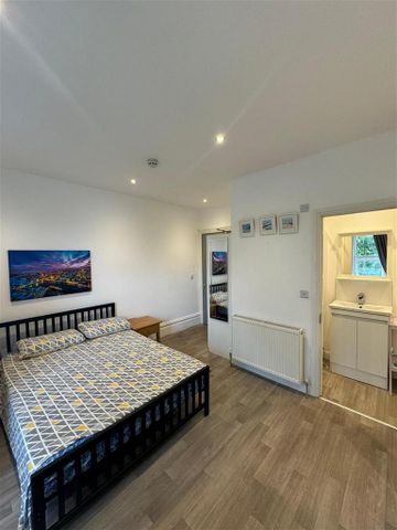 1 bedroom flat to rent - Photo 4
