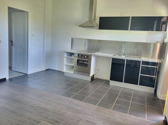 Location Maison 3 pièces 78m² NEUVILLE SUR SAONE 69250 - Photo 1