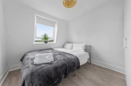 2 Bed Flat, West Hampstead, NW6 - Photo 3