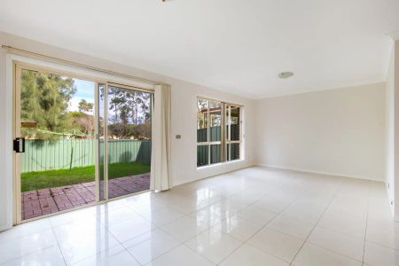 “Townhouse in great location” - Photo 4