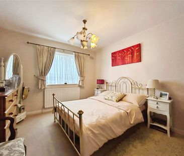 Spring Avenue, Egham, Surrey, TW20 9PJ - Photo 3