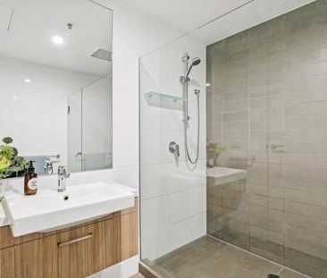 Modern Apartment in Great Location! - Photo 6