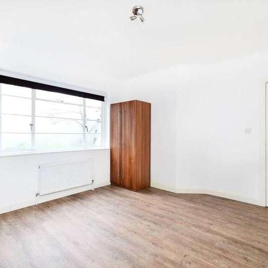 Denison Close, London, N2 - Photo 1