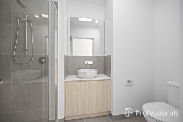 Stylish, Brand-New Family Living in Clyde North - Photo 1