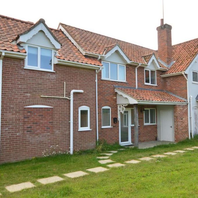 4 bedroom terraced house to rent - Photo 1