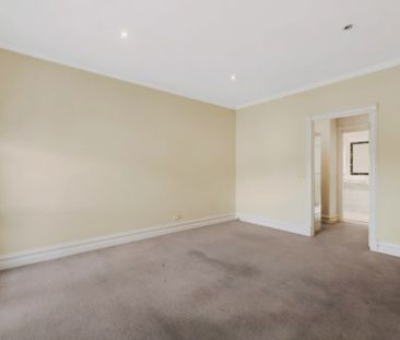 3 Bed, 2 Bath - Photo 3