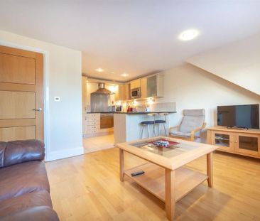 2 bedroom apartment to rent - Photo 2