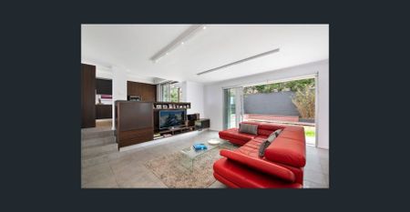 Modern Spacious Family Home with Private Level Lawn - Photo 3