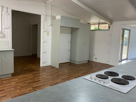 1 Lyrebird Road, Regency Downs QLD 4341 - House For Rent | Domain - Photo 5