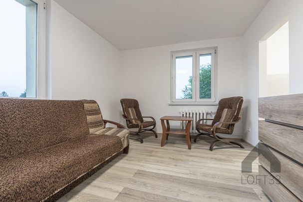 Przestronna kawalerka do wynajęcia przy ul. Grażyny w Bielsku-Białej | Spacer 3D - Photo 1