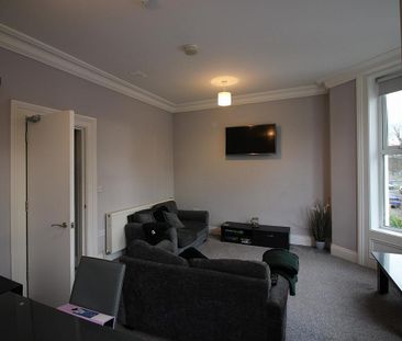 Flat A, 79 Stockmans Lane, Belfast BT9 7JD - Photo 2