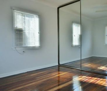Polished Timber Floors - Convenient Location - Photo 5