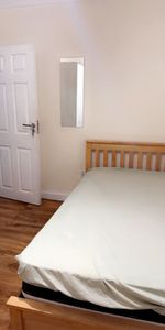 Room in a Shared Flat, Grange Road, IG1 - Photo 3