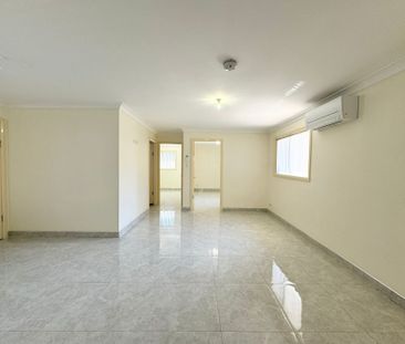 Modern&comma; Three Bedroom Granny Flat&excl;&excl; - Photo 2