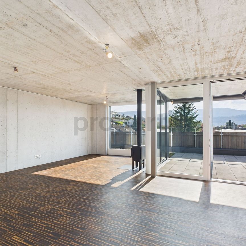 Exclusive 3.5-room penthouse apartment in Therwil - Photo 1