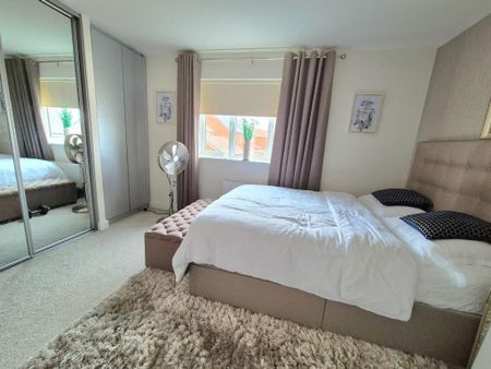4 bedroom detached house to rent - Photo 4