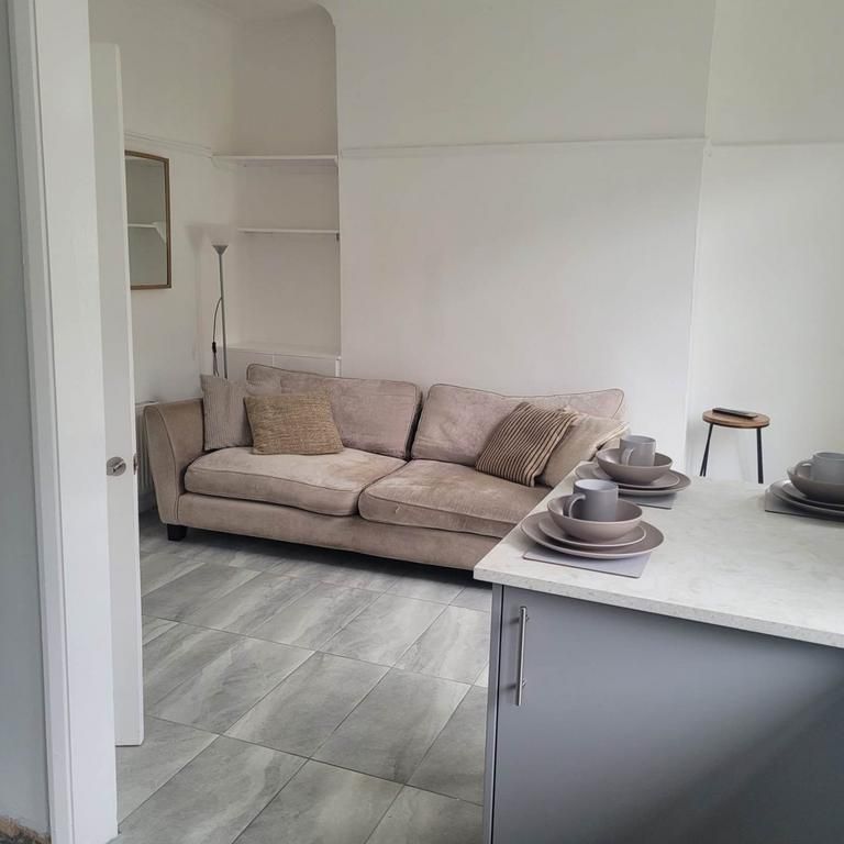 4 bedroom apartment to rent - Photo 1