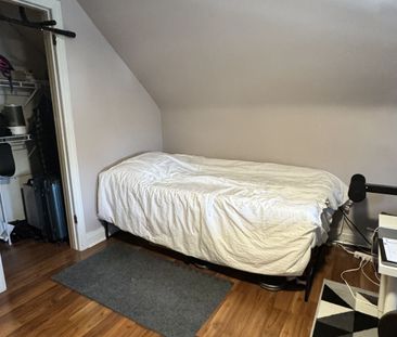 For Lease - 166 Erindale Avenue Unit# Main, Hamilton, Ontario - Photo 2