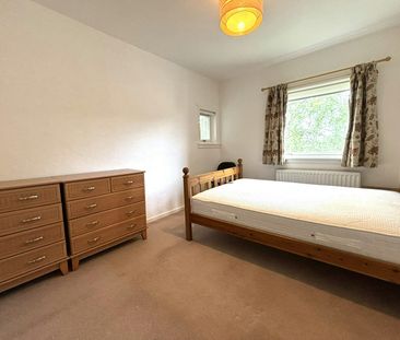 Flat to rent on - Photo 4