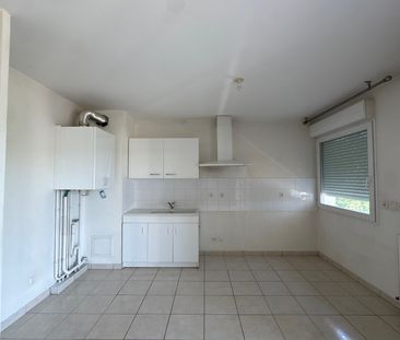 Location Appartement 3 pièces 68m² ST RAMBERT D ALBON 26140 - Photo 4