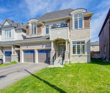 For Lease - 18 Kenneth Ross Crescent, East Gwillimbury, Ontario - Photo 1
