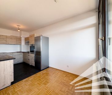 Lichtdurchflutete 3 Zimmerwohnung mit Küche und Sonnenterrasse am S... - Foto 6