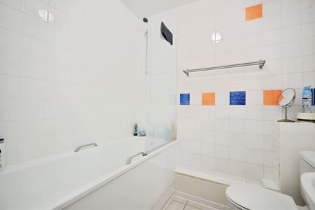 Flat to rent - Maberley Road, London, SE19 - Photo 4