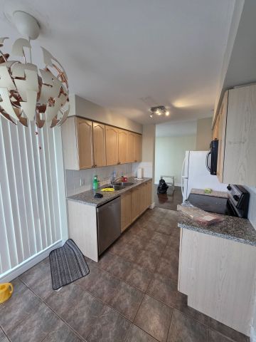 For Lease - 4889 Kimbermount Avenue, Mississauga, Ontario - Photo 4