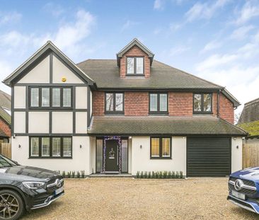 Oak End Way, Woodham, Addlestone, Surrey, KT15 3DT - Photo 2