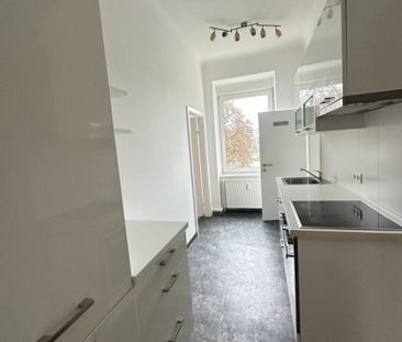 WG fähig: Attraktives 2,5-Zimmer-Domizil in Kapellenstraße: Neu san... - Photo 5