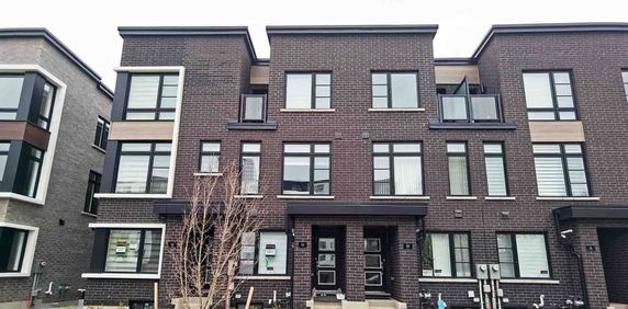 For Lease - 10 Akil Thomas Gardens, Toronto, Ontario - Photo 2