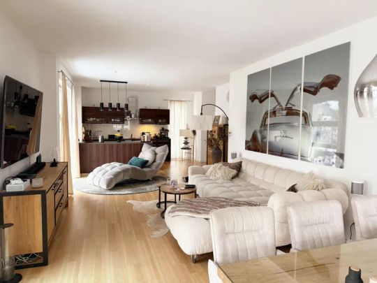 Traumhafte 3 Zimmer-Wohnung mit gehobener Ausstattung, 2 Balkone und Garage zu mieten! - Foto 1