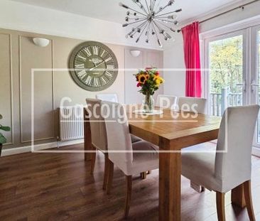 Manor Road, Guildford - Photo 2