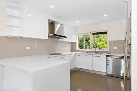 Renovated Family Home with Large Backyard and Workshop - Photo 3