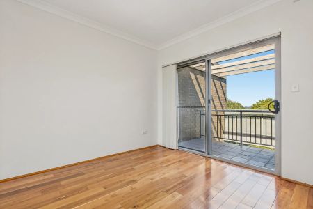 Immaculate and Contemporary 4 Bedroom Townhouse - Photo 3