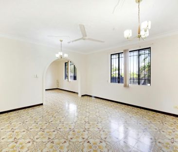 EASY LIVING IN EASTHER! - Photo 4