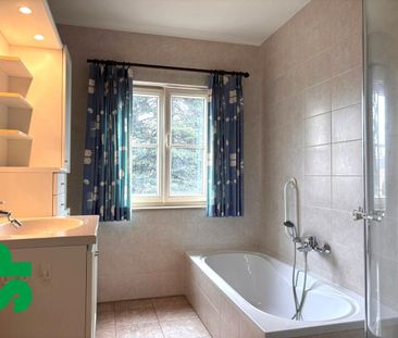 Ruim appartement in pastorijstijl met 2 slaapkamers, terras en gara... - Photo 4