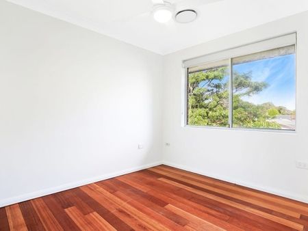 Renovated 3 Bedroom Unit - Wont Last Long! - Photo 3