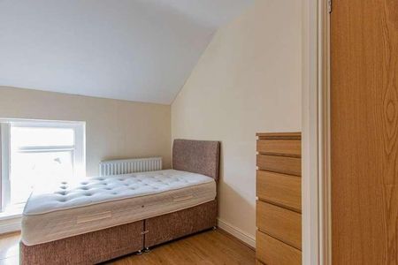 Colum Road, Cathays, CF10 - Photo 2