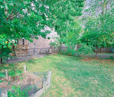 For Lease - 300 Crawford Street, London South, Ontario - Photo 6