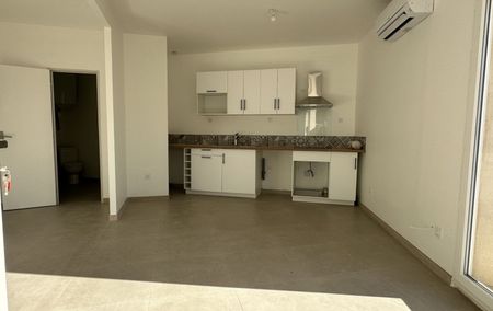 Location Appartement P1 neuf Plan-de-cuques - Photo 4