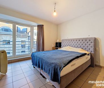 Lichtrijk appartement met terras en parking - Foto 5